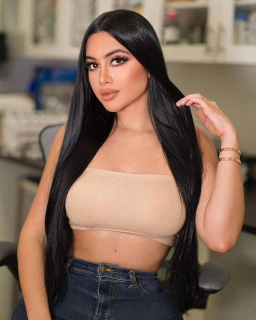 Jailyne Ojeda Age, Bio/Wiki, Net Worth, Height, Career 2024